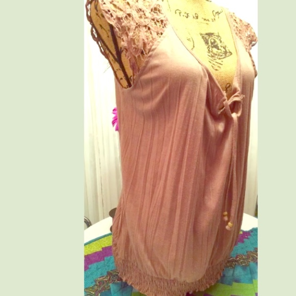 🐛Boho French Laundry Scoop neck lace top