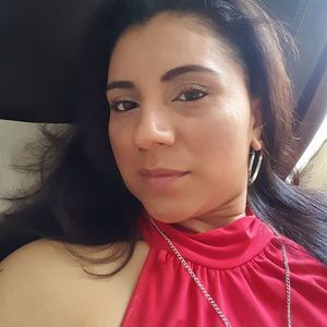 Meet your Posher, Claudia