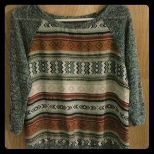 Lightweight colorful quarter sleeve blouse