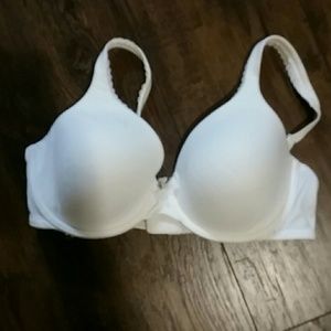 White victoria's secret bra