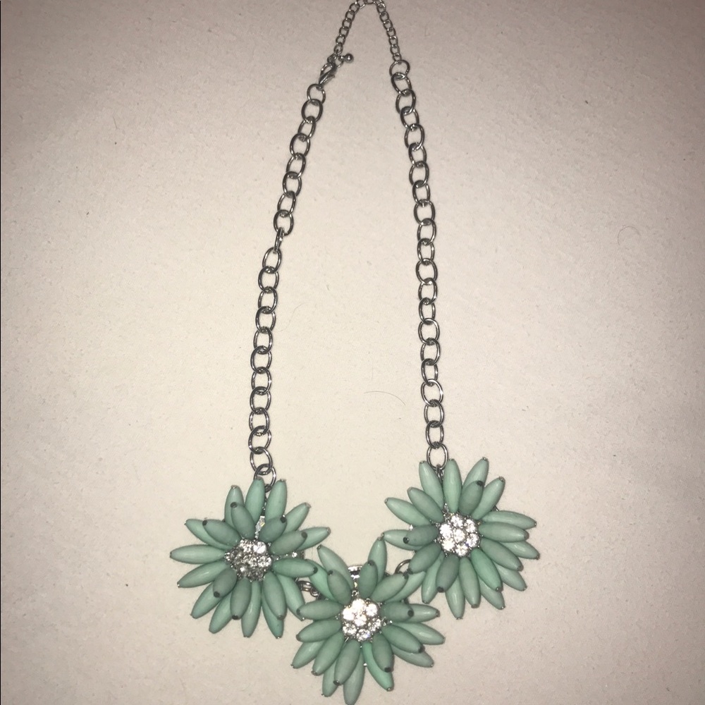 Flower necklace