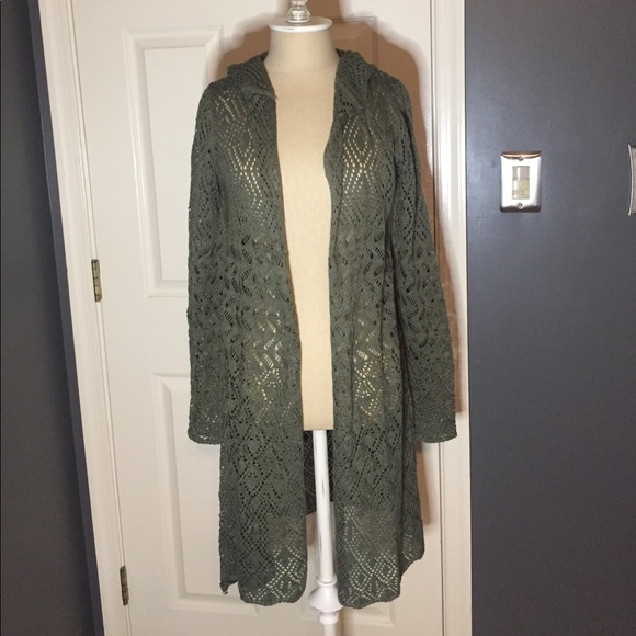 sweater - Picture 1 of 1