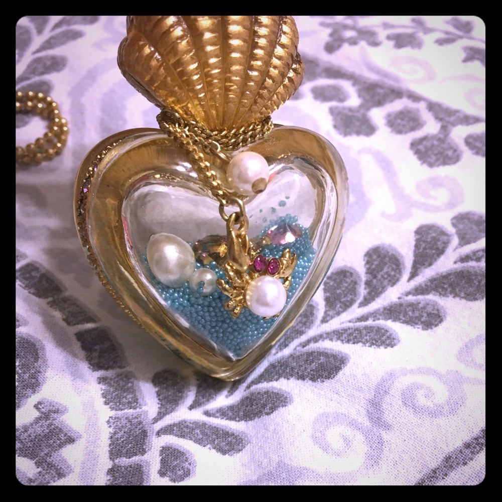 Betsy Johnson necklace