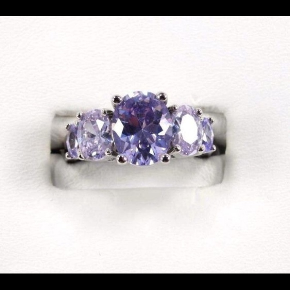 ⭐️5 Stone Lavender Tourmaline 925 silver setting.