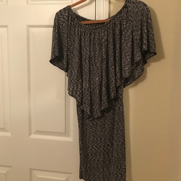 Black and White Pattern Off the Shoulder Dress - Picture 2 of 3