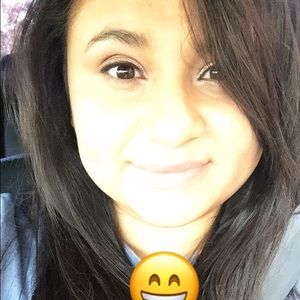 Meet your Posher, Marissa