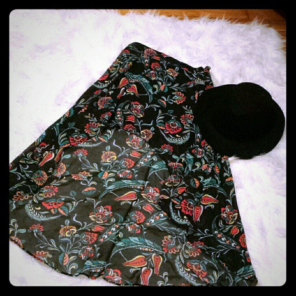 Forever 21 floral high-low skirt