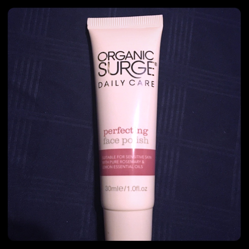 Travel Size Organic Surge Daily Care Face Polish