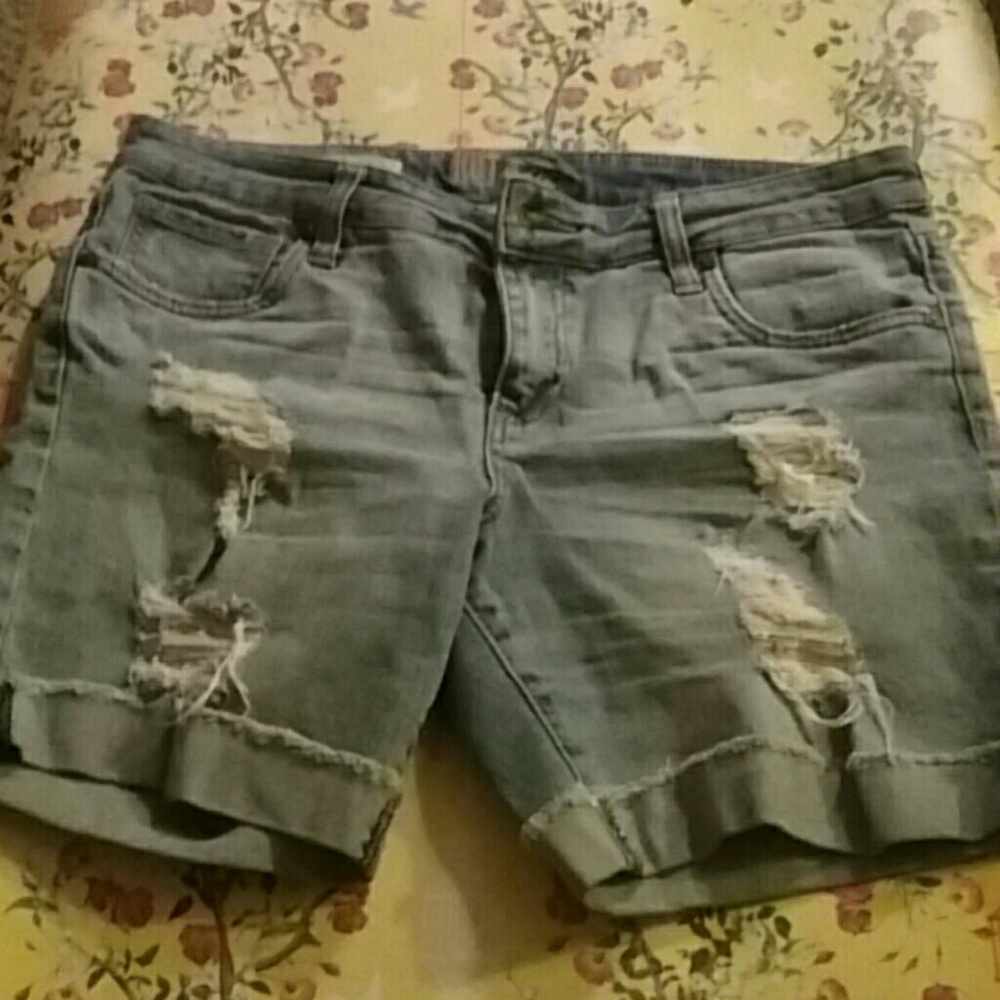 Boyfriend Shorts 🌼