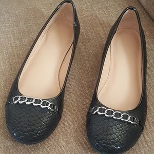 Naturalizer flats