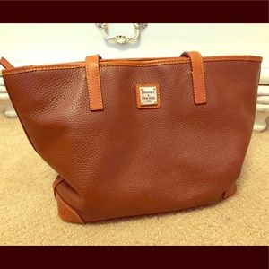 SALE 💗Dooney&Burke leather purse shoulder bag EUC