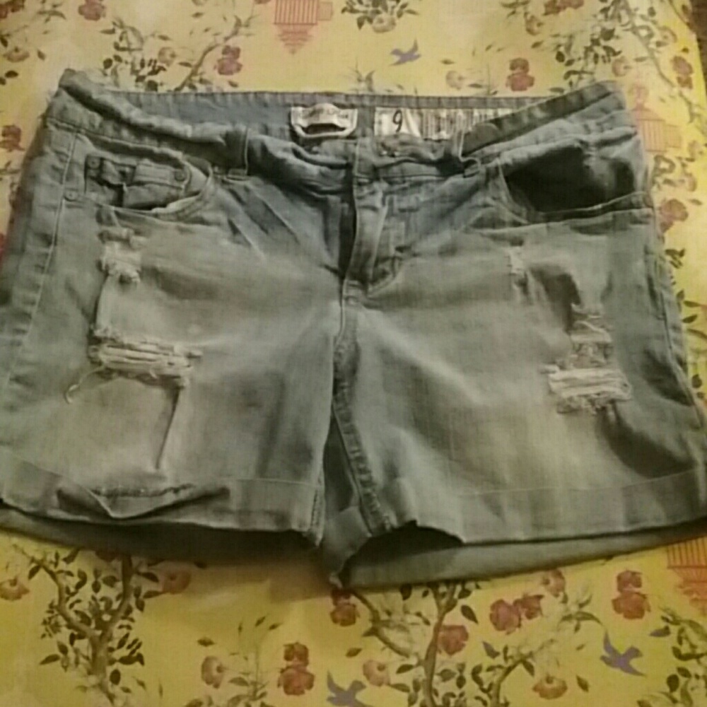 Boyfriend Shorts 🌼