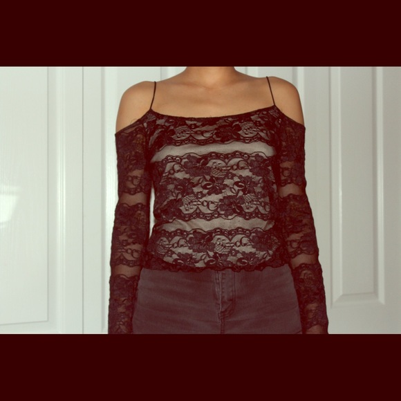 Black lace LONG SLEEVE blouse. - Picture 3 of 3