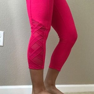 Athletic leggings