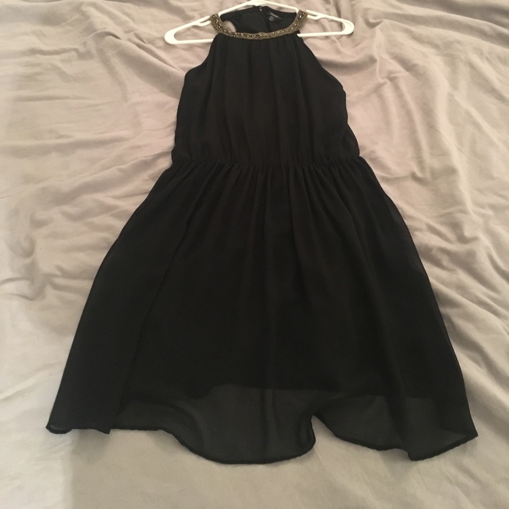 Tralalue - Short black dress with beading