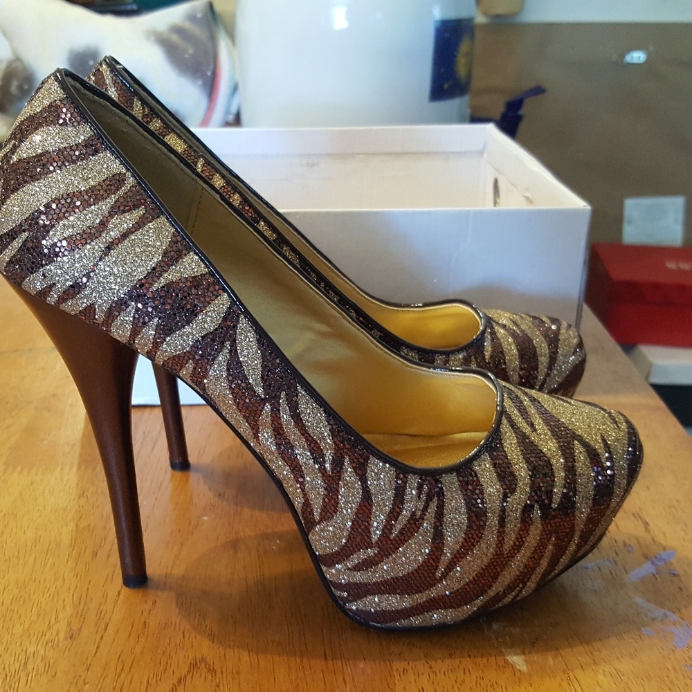Red Circle brand Brown and Gold heels