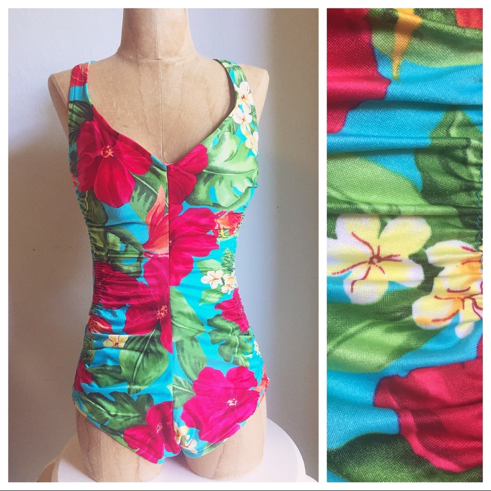 Vintage Hawaiian Pin Up Plus Size Swimsuit
