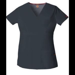Dickies nursing scrubs (top S, pants XS) in EUC