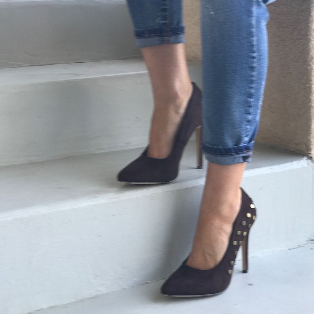 Classic Pointy Toe Stud Suede Stiletto Pump - Picture 7 of 7