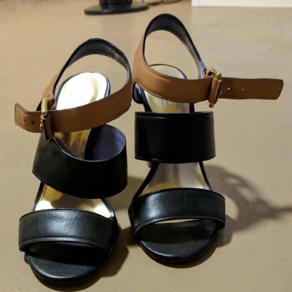 Coach heels - Picture 1 of 4