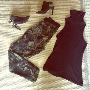 Joe's Jeans 💯% Silk Jungle "Selva" Print Pant