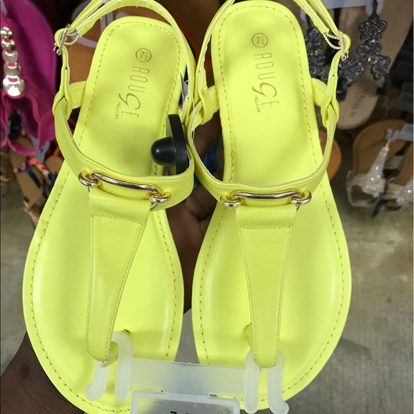 Sandals - Picture 4 of 8