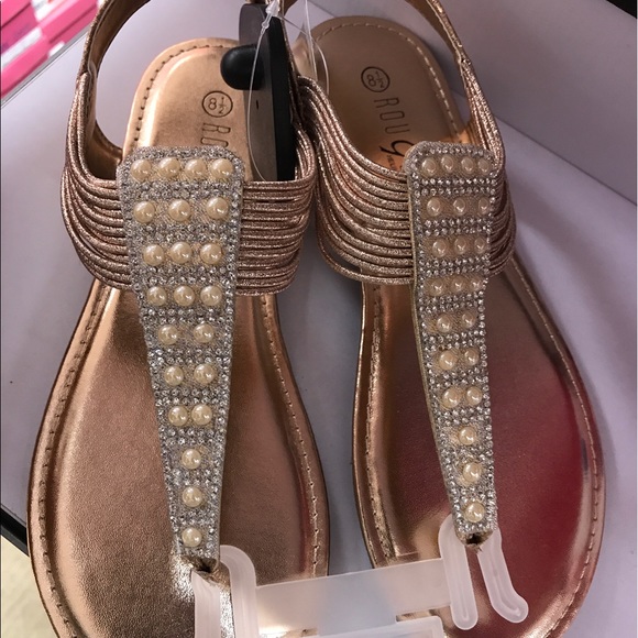 Sandals - Picture 2 of 8