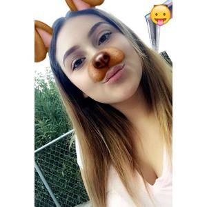 Meet your Posher, Esmeralda