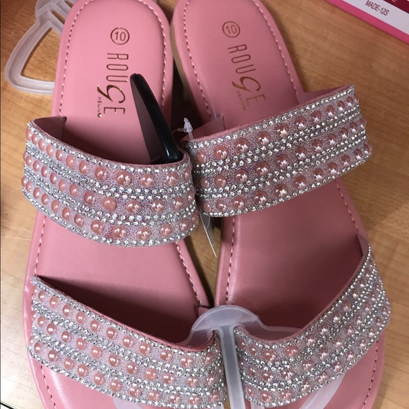 Sandals - Picture 6 of 8