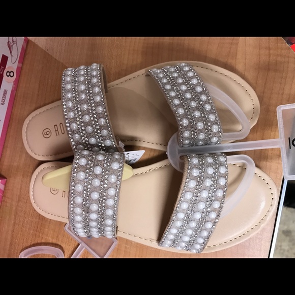 Sandals - Picture 7 of 8