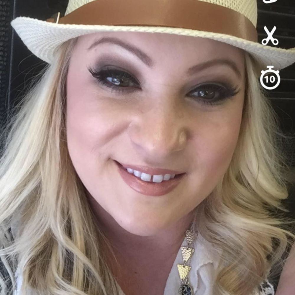 Meet your Posher, Raesha