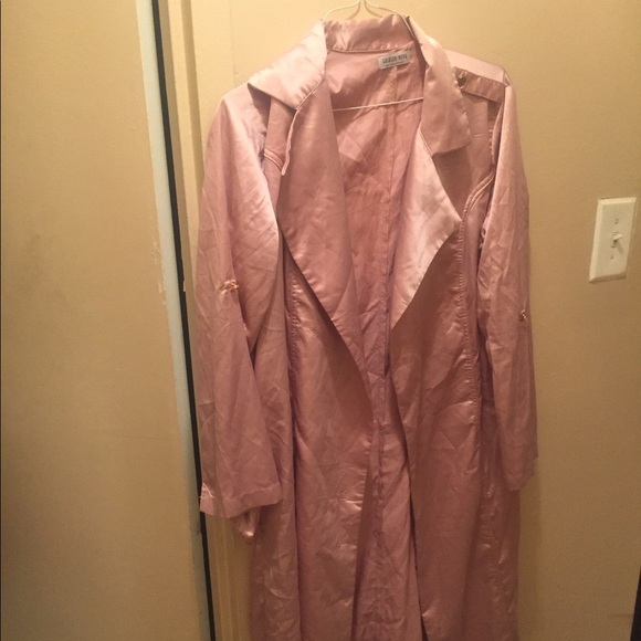 Silk jacket - Picture 1 of 3