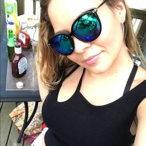 Meet your Posher, Yuri