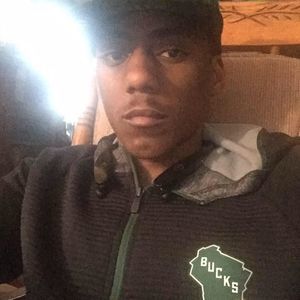 Meet your Posher, Adonis