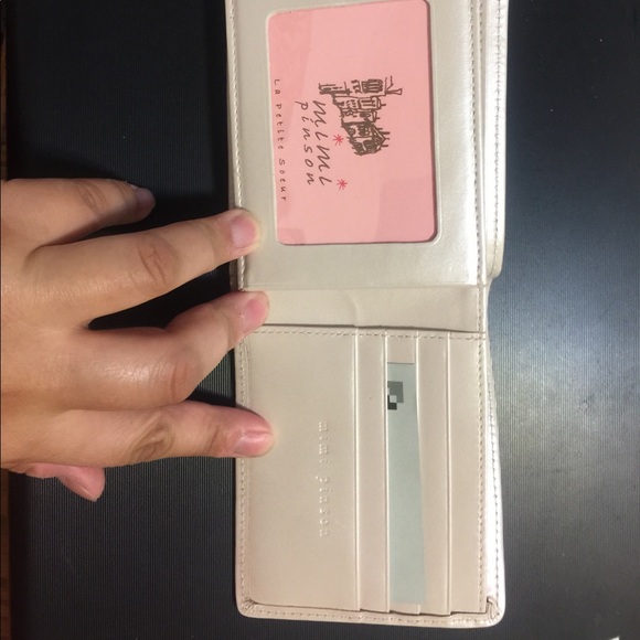 Wallet - Picture 3 of 4