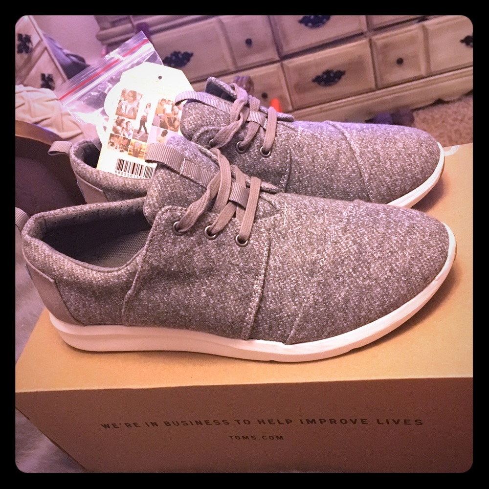BRAND NEW Tom's Sneakers!