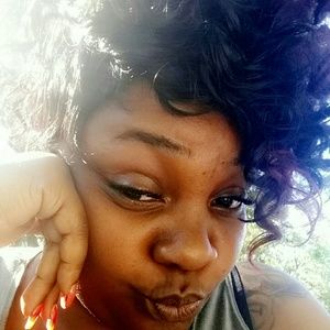 Meet your Posher, Domonique