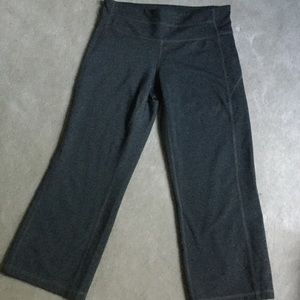 NWOT Athlete work out crop pants.