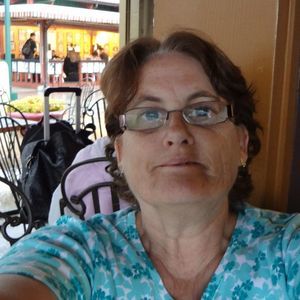 Meet your Posher, Sylvia