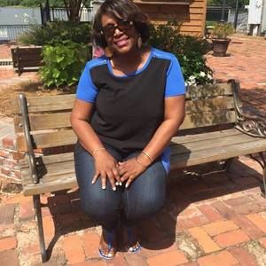 Meet your Posher, Sharon