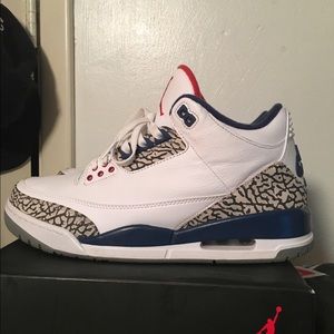 air jordan true blue retro 3's, size 10.5