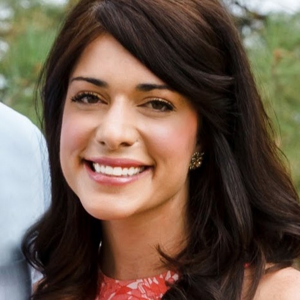 Meet your Posher, Elisha