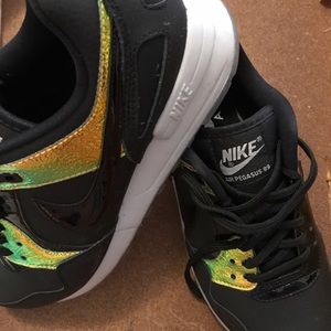 Nike Air Pegasus 89 Premium Women's Shoes