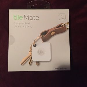 Apple tile mate