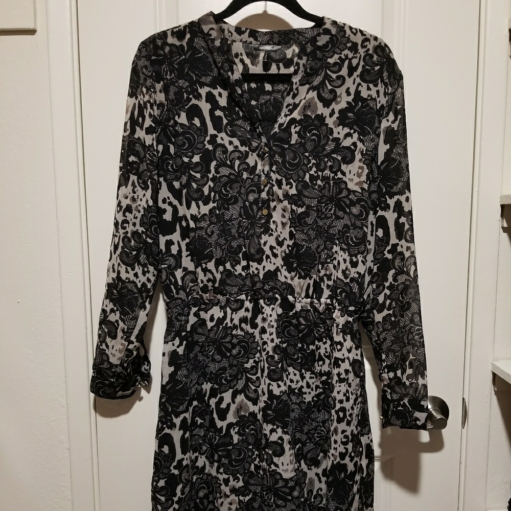 [DAISY FUENTES] Black floral dress