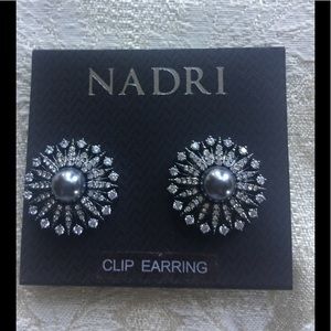 NADRI HEMATITE CLIP EARRINGS