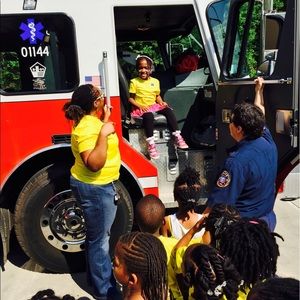 Meet your Posher, Charles