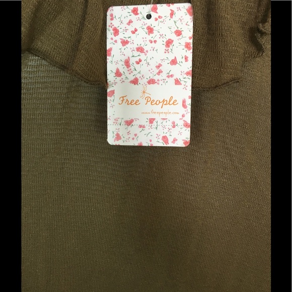 🆕 NWT Free People Float Away Ruffle Tank size Small Khaki Green - Picture 5 of 7