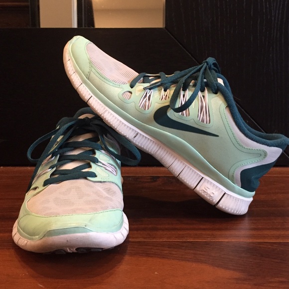 nike id leopard & mint