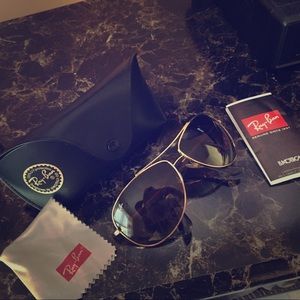 SALE! Ray-Ban Aviator Classic 🕶